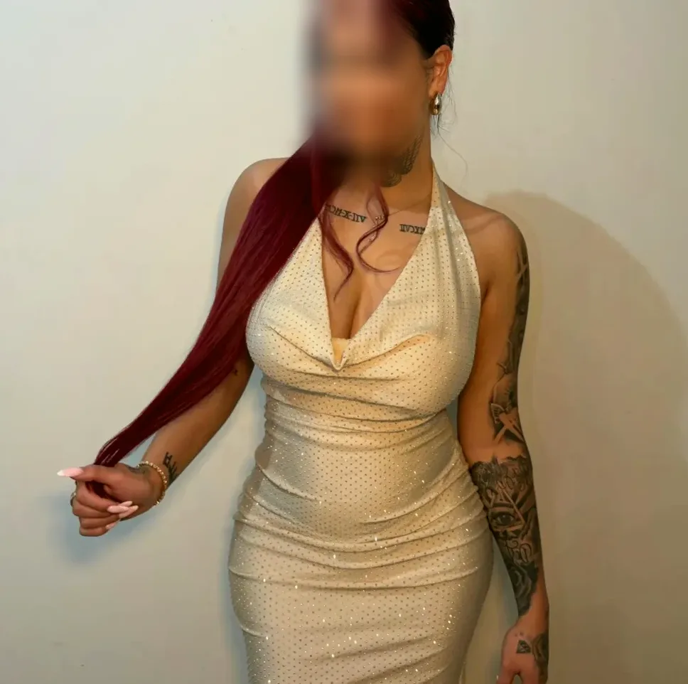 Aleksandra, 22