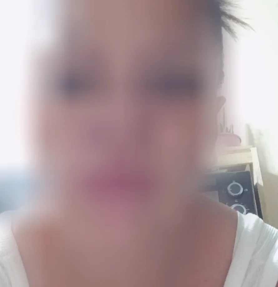 Jovana, 37