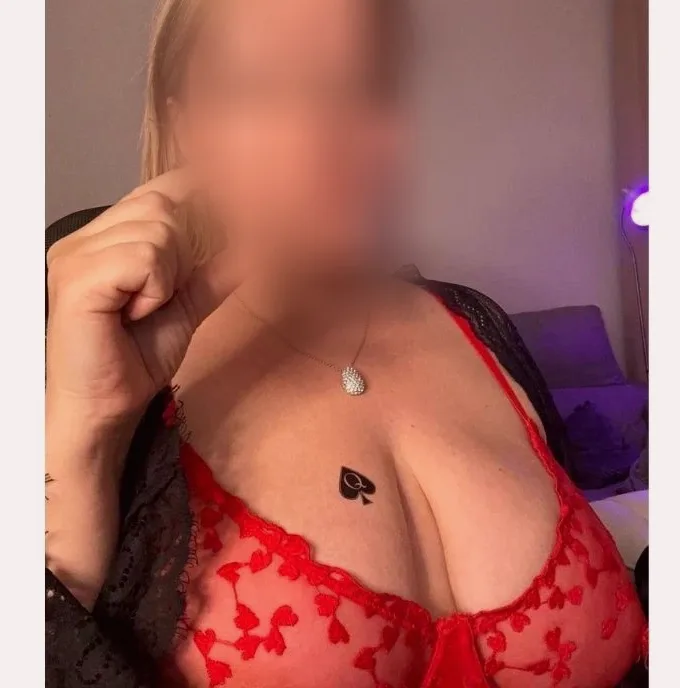 Jovana, 39