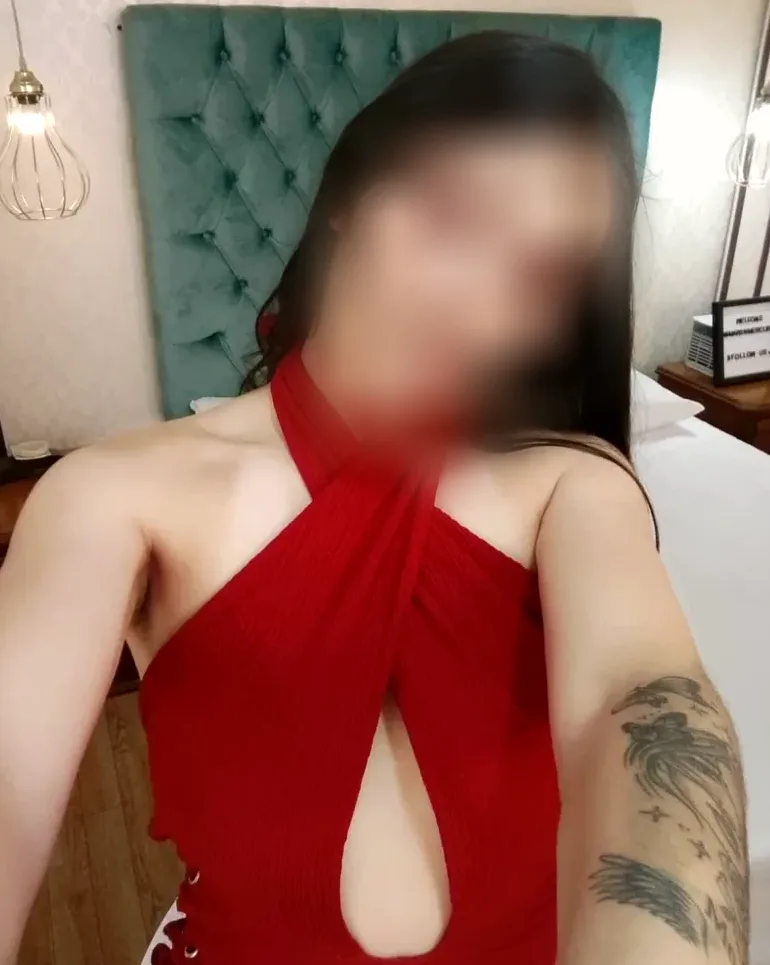 Olivia, 26