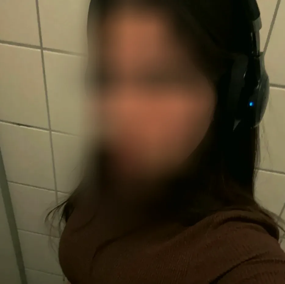 Therese, 25